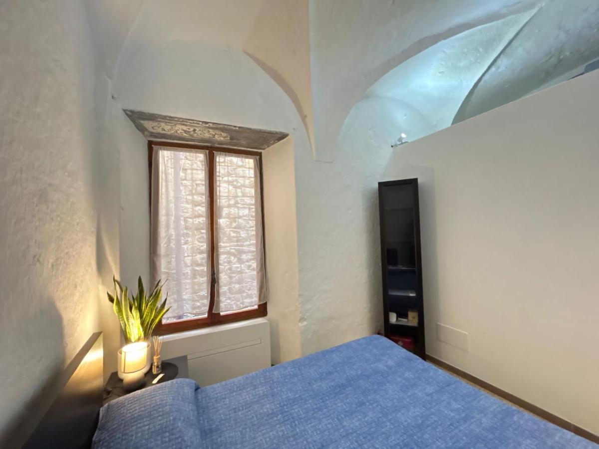 לינה וארוחת בוקר צ'רבו La Finestra Sul Borgo מראה חיצוני תמונה