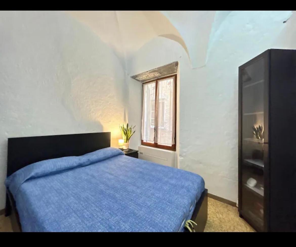 לינה וארוחת בוקר צ'רבו La Finestra Sul Borgo מראה חיצוני תמונה