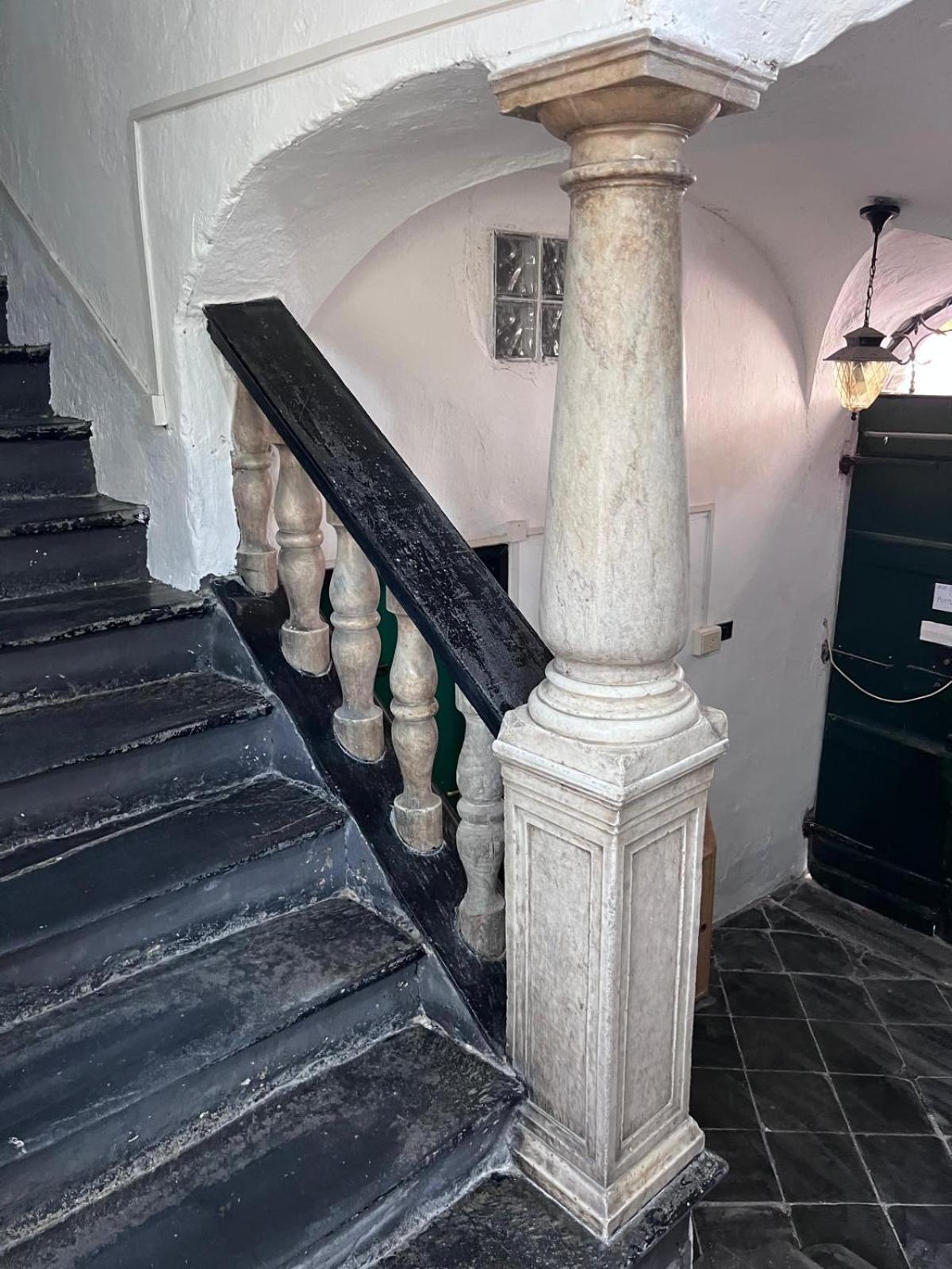 לינה וארוחת בוקר צ'רבו La Finestra Sul Borgo מראה חיצוני תמונה